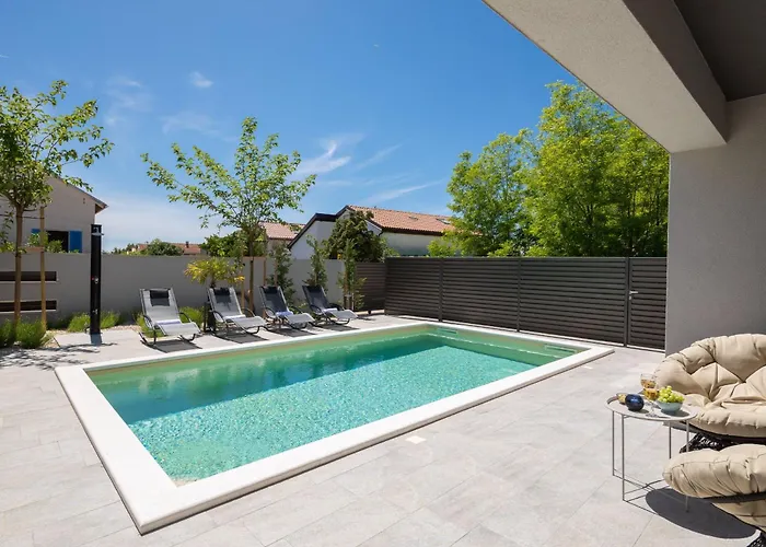 Tina Zadar Villa *