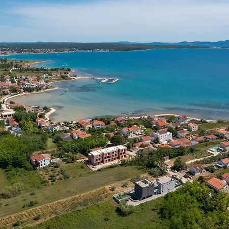 Βίλα Tina Zadar *